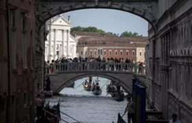 La Biennale Arte di Venezia 2026 si apre con numeri di affluenza elevati