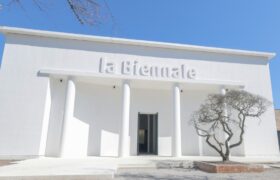La giuria della Biennale si dimette per la disputa sul padiglione russo