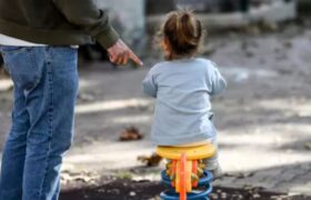 Quasi un bambino italiano su quattro vive in povertà