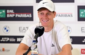 Sinner batte il record di vittorie di Djokovic