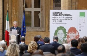 Mostra grafici ottant’anni di diritti delle donne in Italia