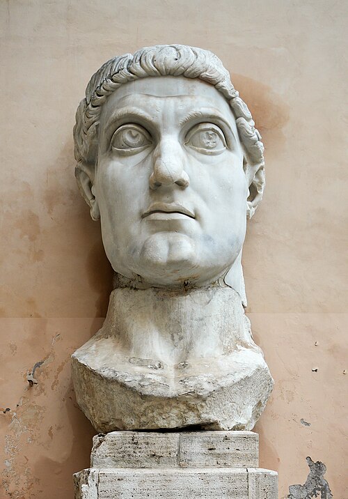 Testa del Colosso di Costantino, Musei Capitolini Costantino fondò una delle dinastie imperiali romane Di Merulana - Opera propria, CC BY-SA 4.0, https://commons.wikimedia.org/w/index.php?curid=126701466